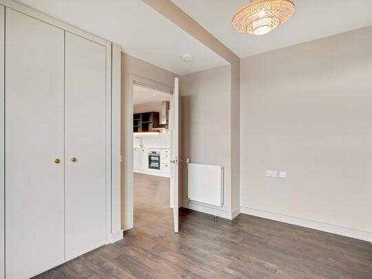 1711 Thomson