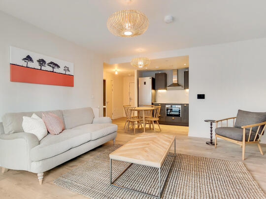 401 Thomson