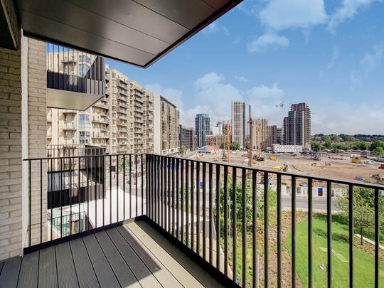 425 Madison East
