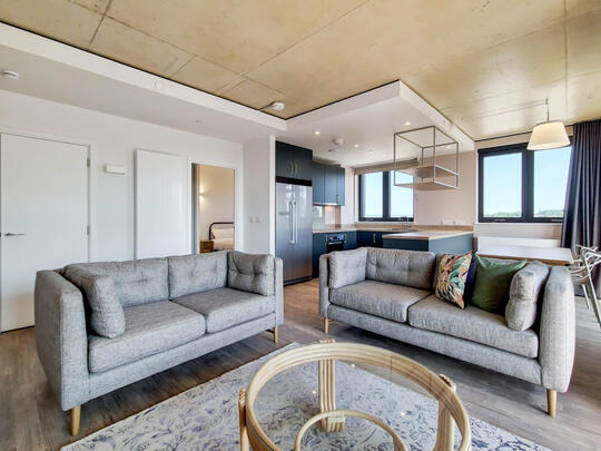 1402 Cherry House