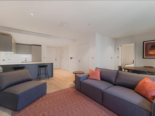 810 Landsby West