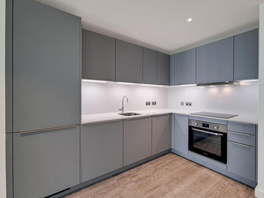 416 Landsby West