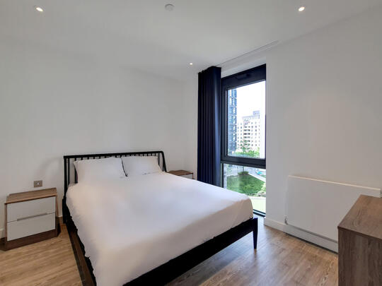 416 Landsby West