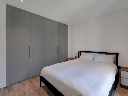 416 Landsby West