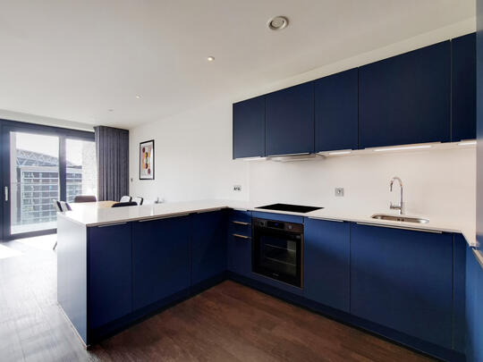 1002 Landsby East