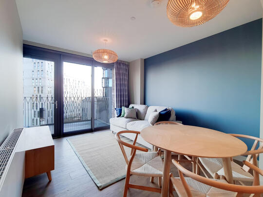 607 Thomson