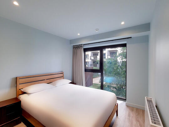 220 Solar - Image 1 of 1